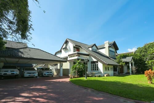 Villa de Nimman