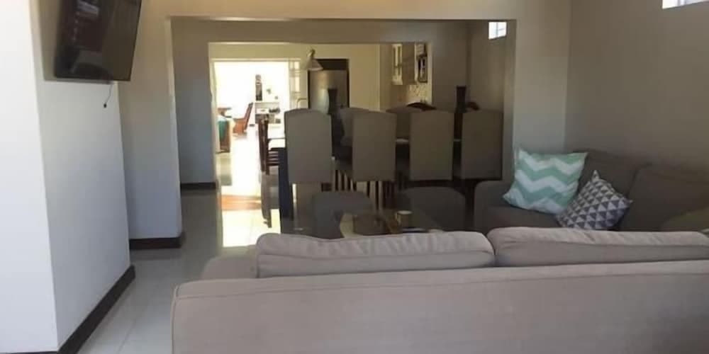 Clairwood Villa