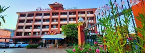 Rayong Lanna Hotel