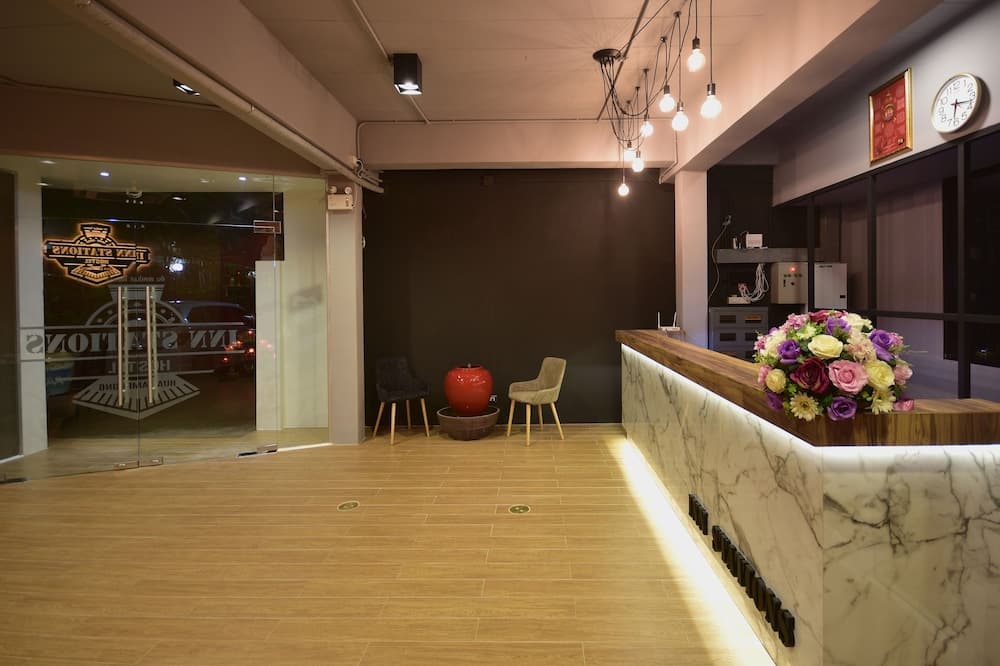 Inn Stations Hostel