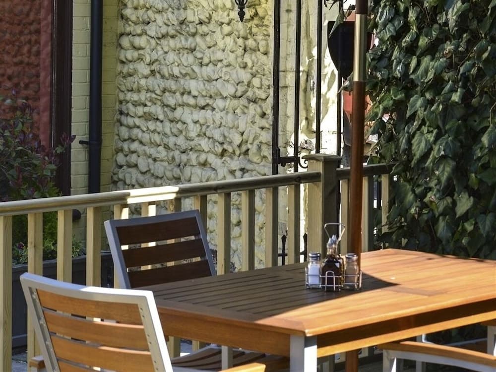 Açık havada yemek servisi