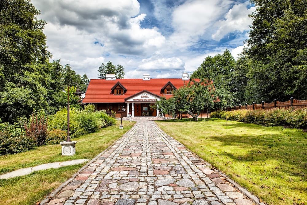 Hotel Dworek Wapionka