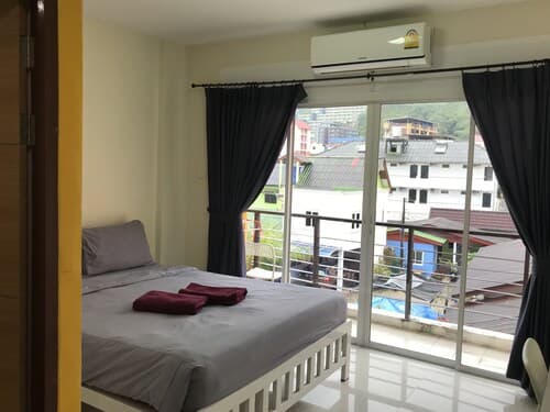 Bedbox Guesthouse & Hostel