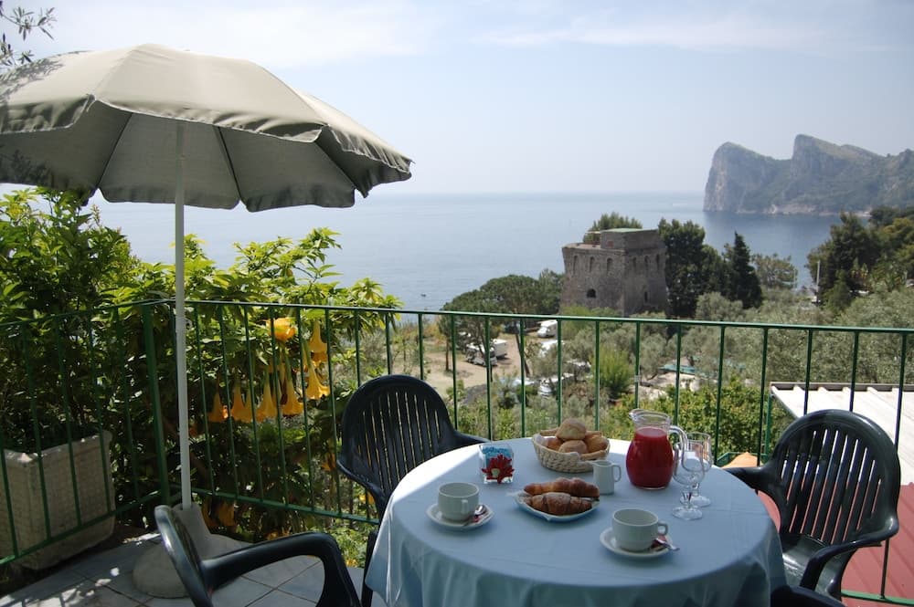 Marina Del Cantone Chalet