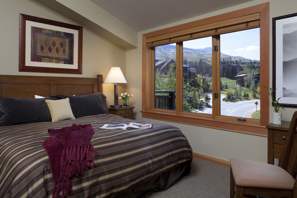 Capitol Peak- CoralTree Residence Collection