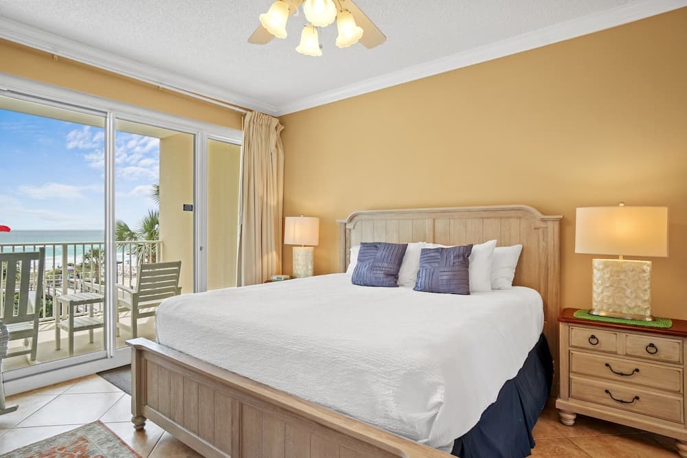 Tides at Top'sl Beach Resort by Panhandle Getaways