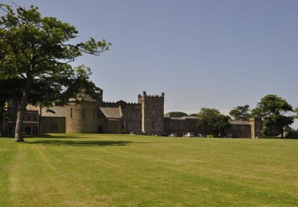 Sneaton Castle Centre