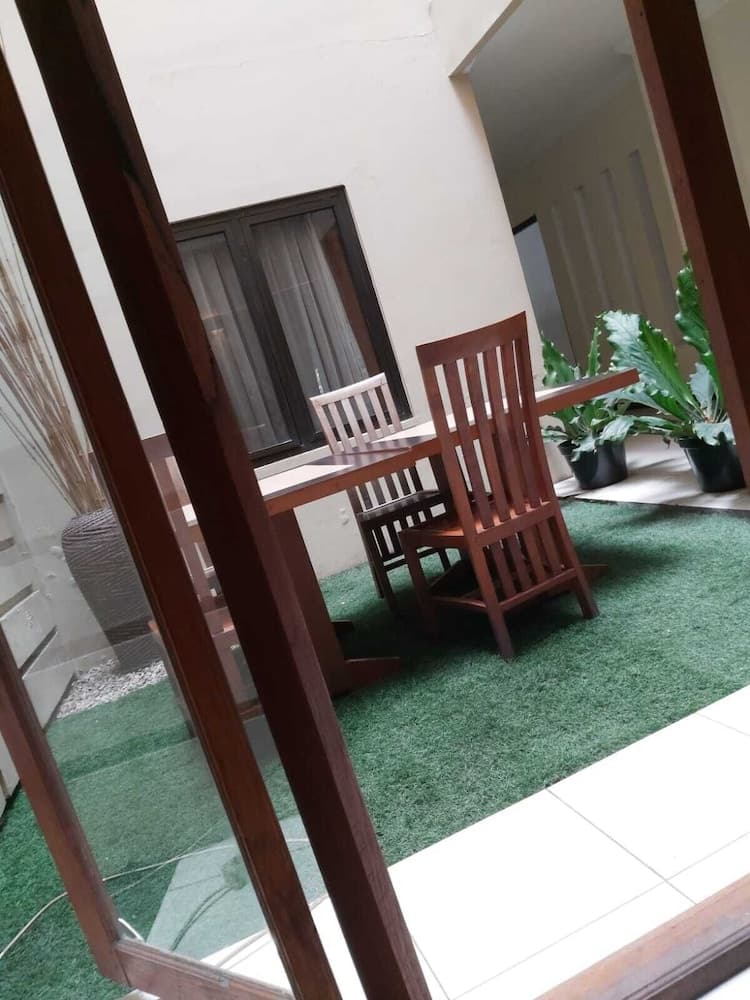 Odada yemek servisi