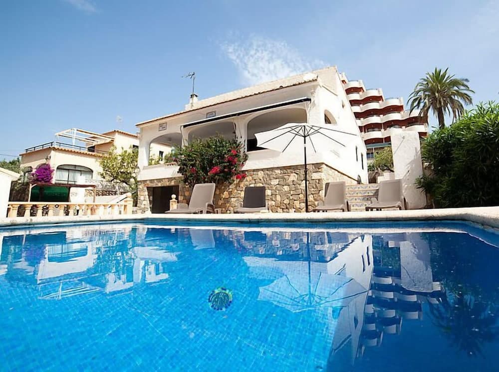 Villa Caleta - Plaza Mayor