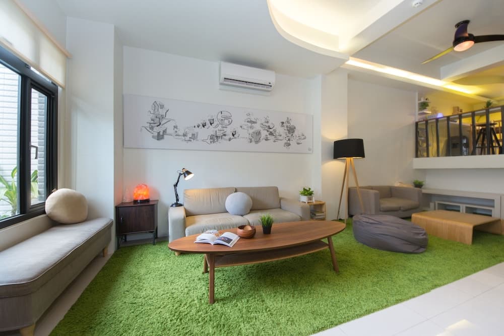 Simple Travel Stay