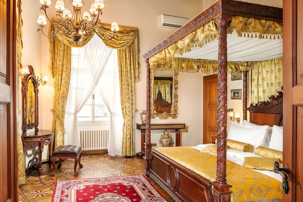 Hotel U Prince Prague by BHG