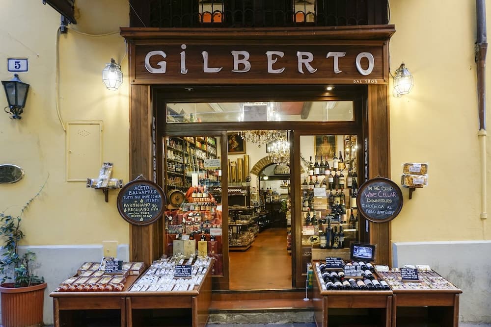 Hediyelik eşya dükkânı