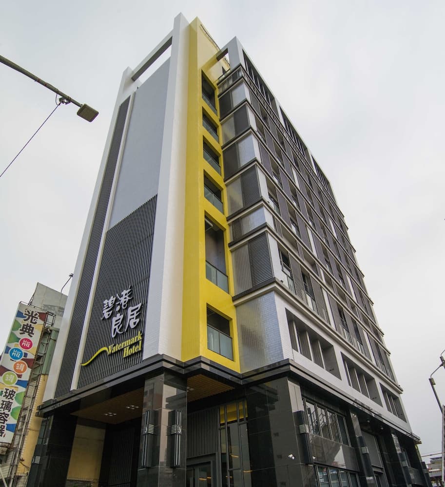 Watermark Hotel Kaohsiung Station