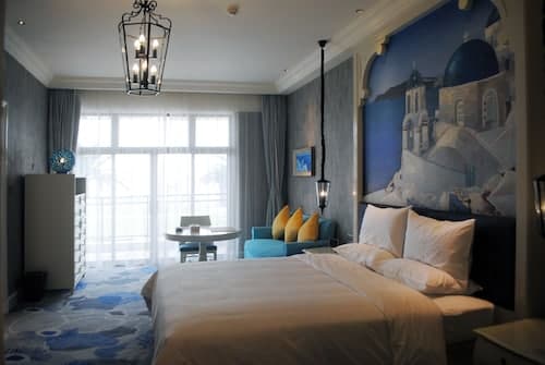 Huaqing Aegean Inter Hot Spring Resort