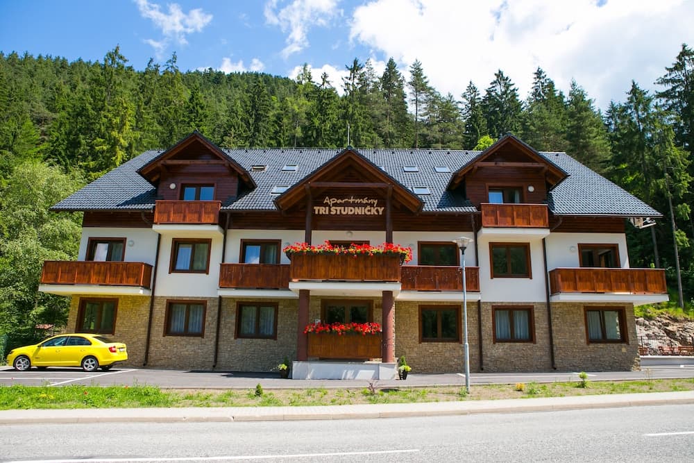Apartmány TRI STUDNIČKY