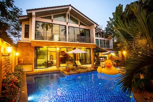 4poolvillas