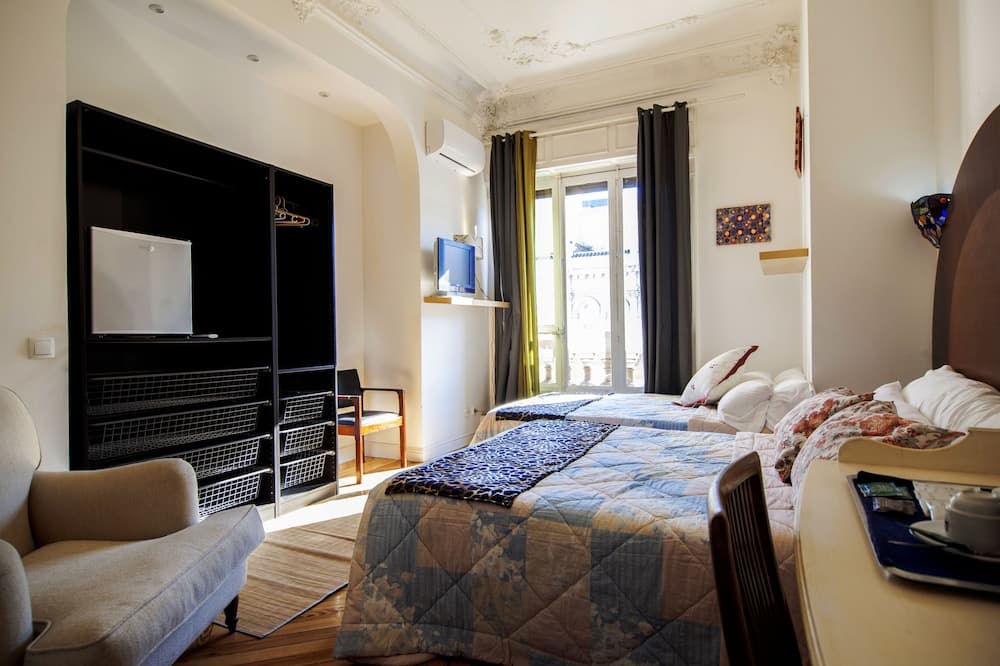 Gran Via Suites The Palmer House