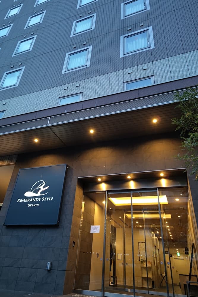 Rembrandt Style Tokyo Nishikasai Grande