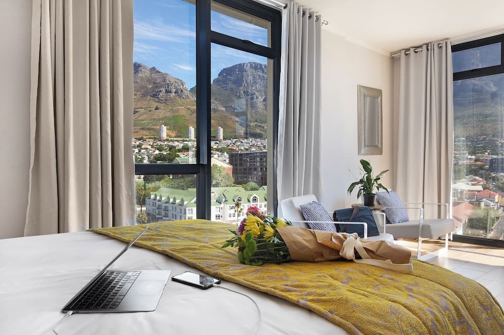 Urban Oasis at The Four Seasons