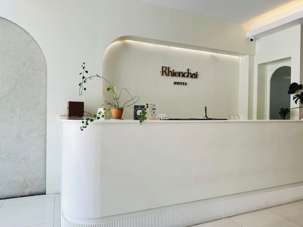 Rhienchai Place