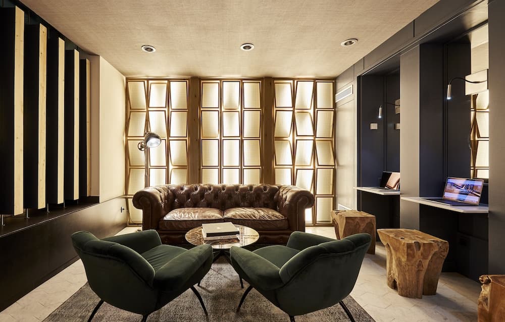 Lobi dinlenme salonu