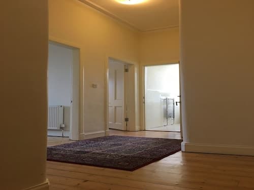 Menzies Apartment