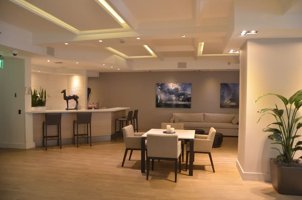 Lobi dinlenme salonu