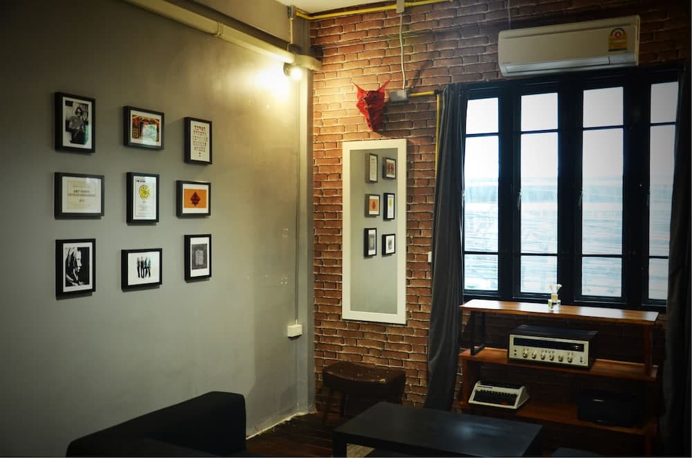 Goodfellas Thong Lor Hostel