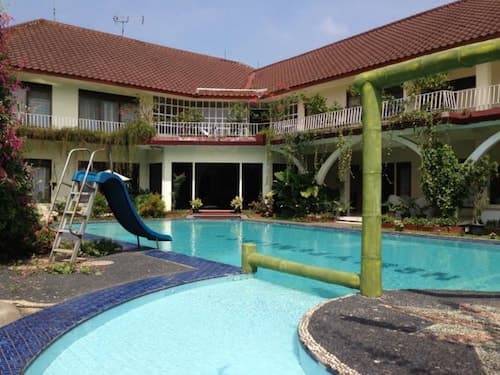 The Garden Family Guest House