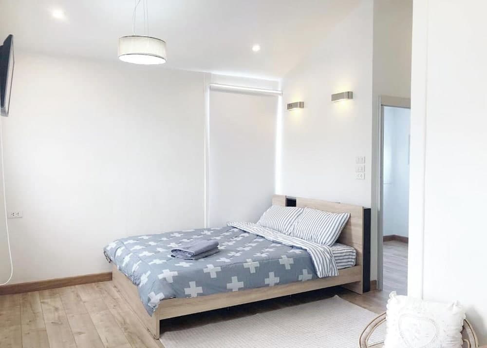 Urban Bed Hostel - Adults Only