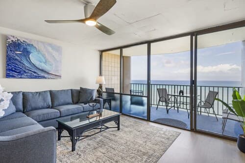 Valley Isle #808 2 Bedroom Condo by RedAwning