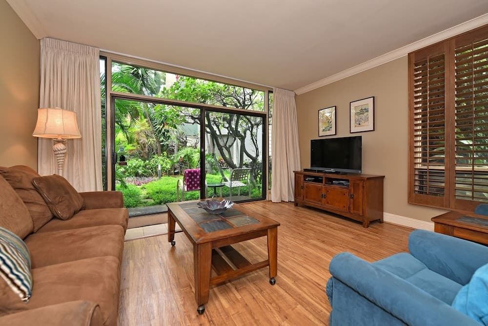 Hale Mahina #b101 1 Bedroom Condo by RedAwning