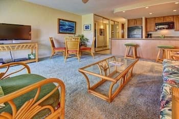 Papakea #c108 1 Bedroom Condo by RedAwning