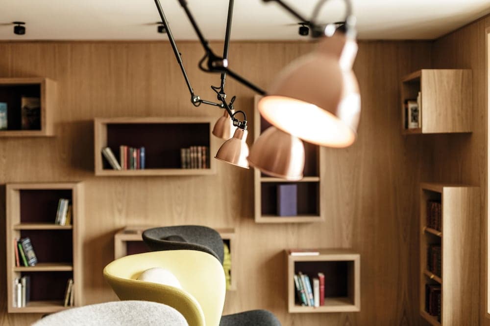 Lobi dinlenme salonu