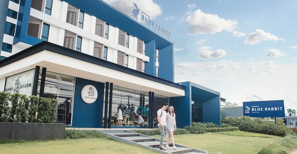 Blue Rabbit Hotel