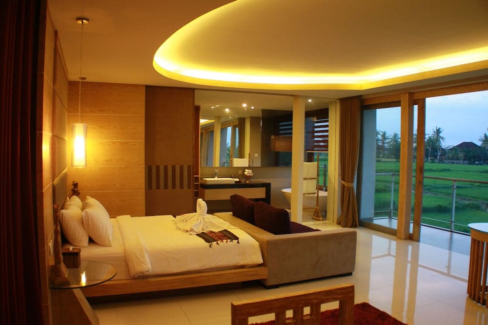 Greenfield Luxury Villas