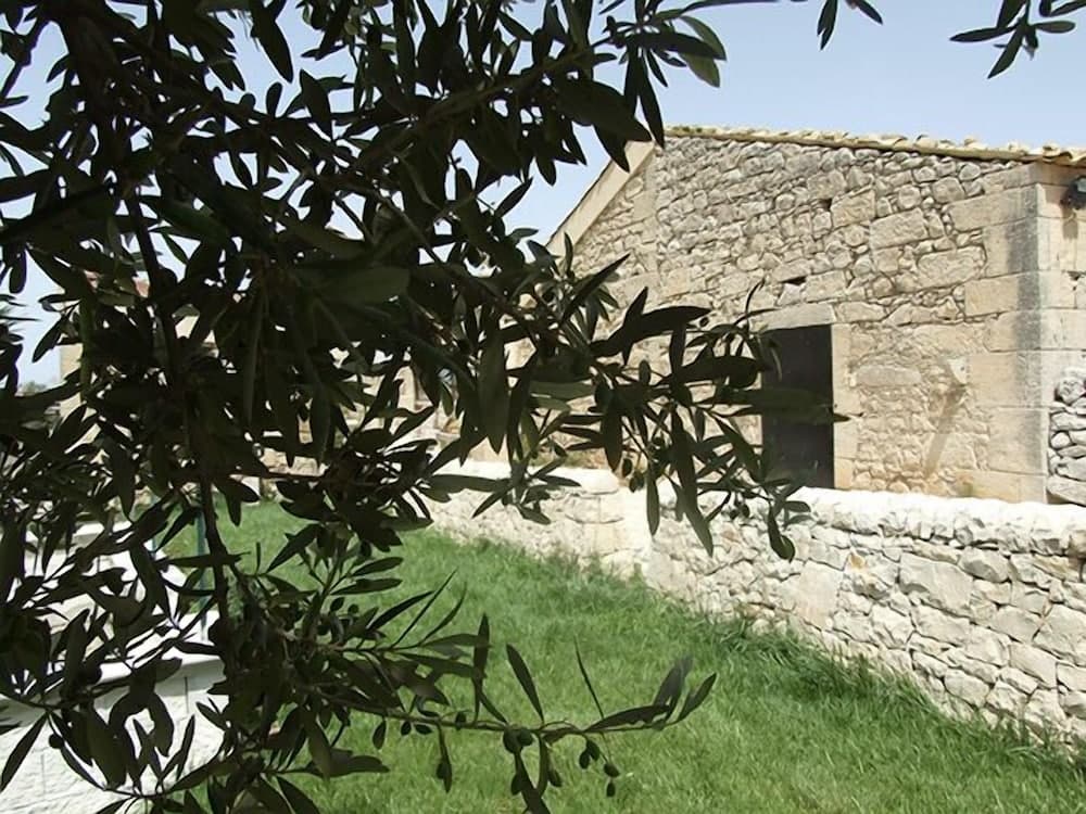 Antica Cascina Resort