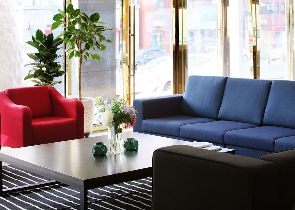 Lobi dinlenme salonu