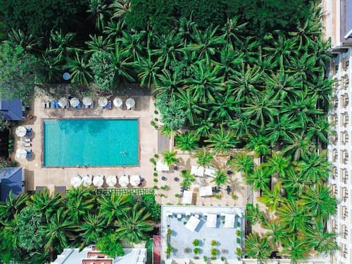 Lotus Blanc Hotel