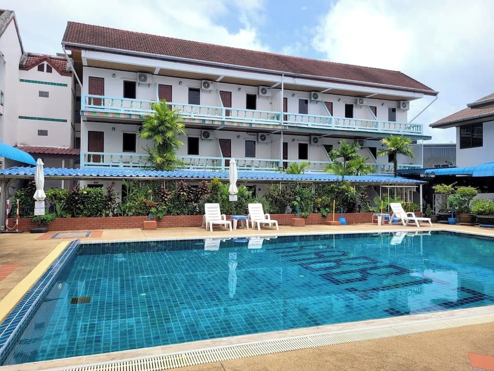 Rabbit Mansion Patong Hotel