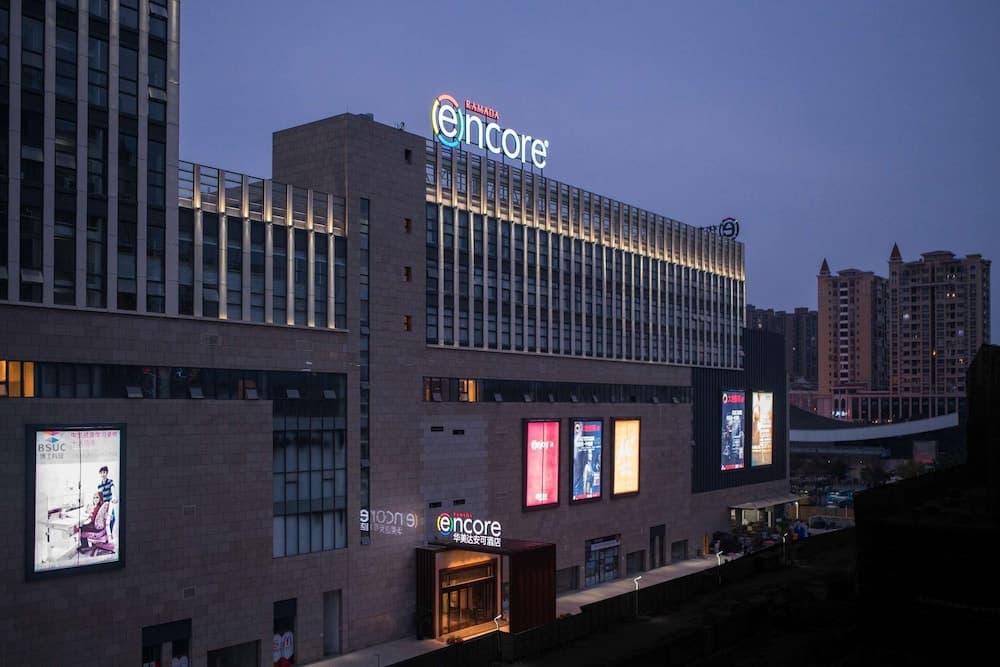 Jingtang Ramada Encore Hotel
