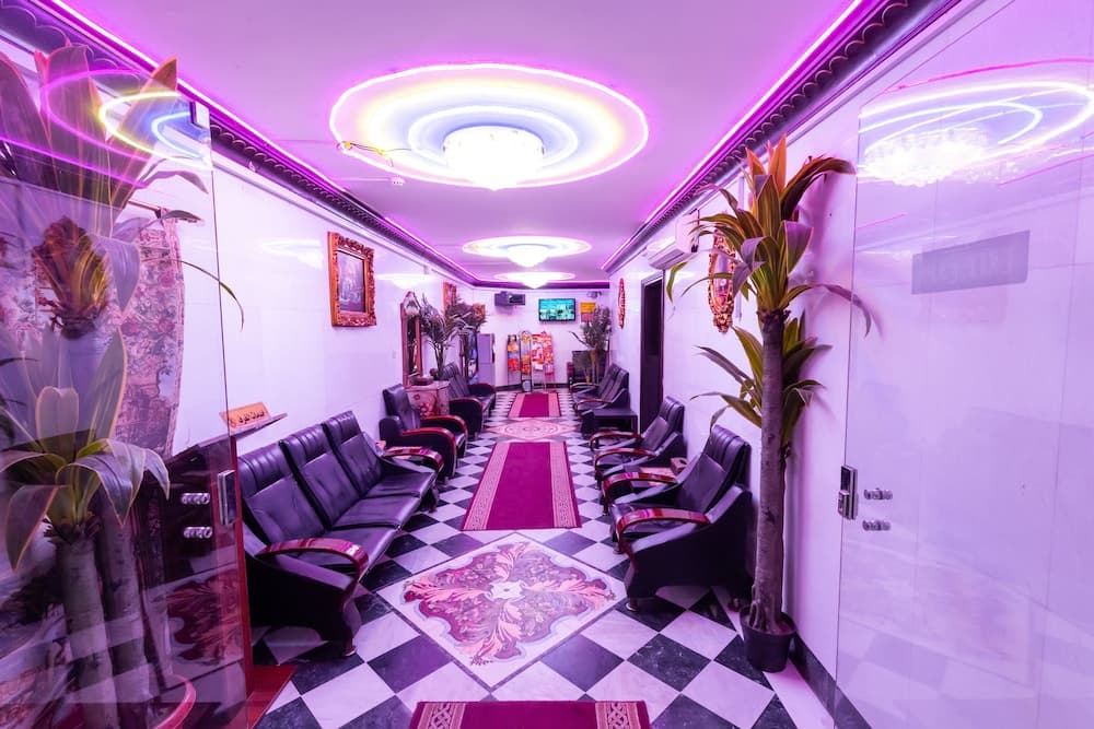 Al Eairy Furnished Apartments Jeddah 4