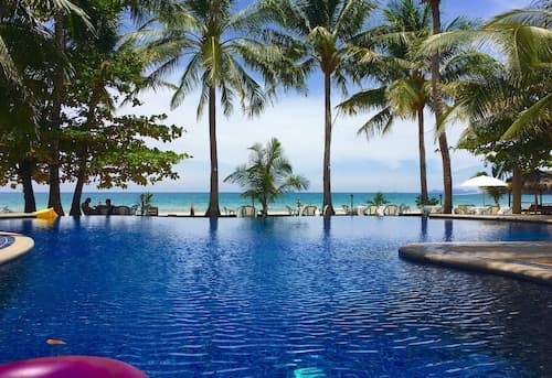 Noble House Beach Resort