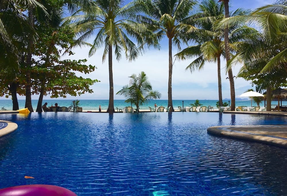 Noble House Beach Resort