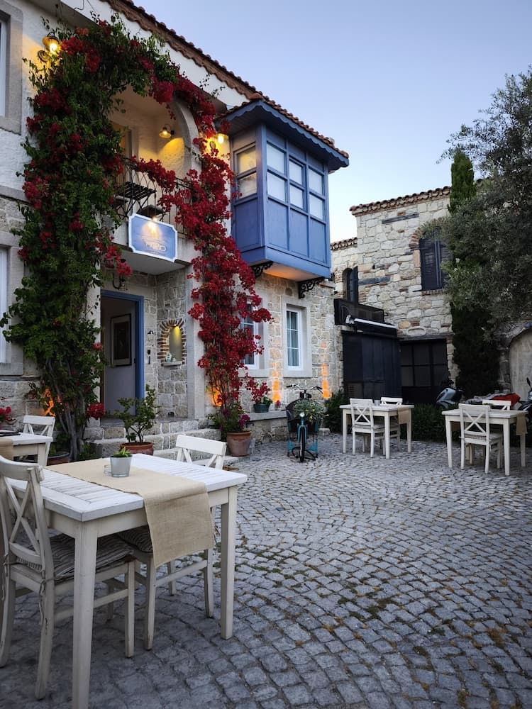 Faro Alacati
