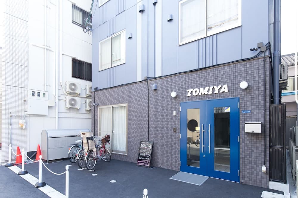 TOMIYA