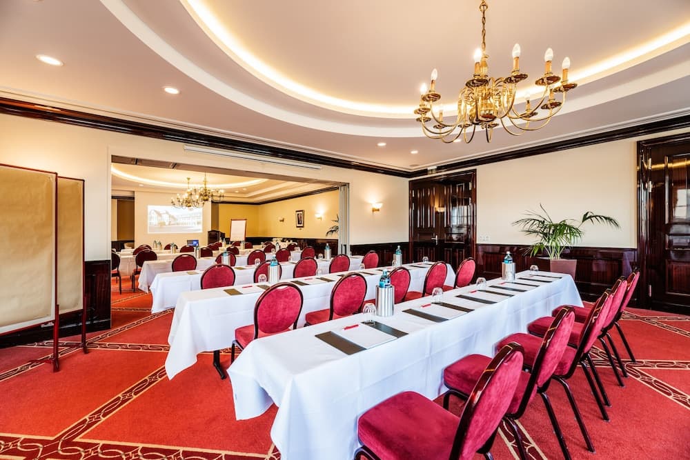 Toplantı salonu/imkânları