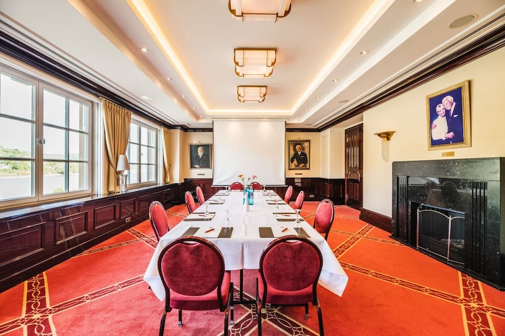 Toplantı salonu/imkânları
