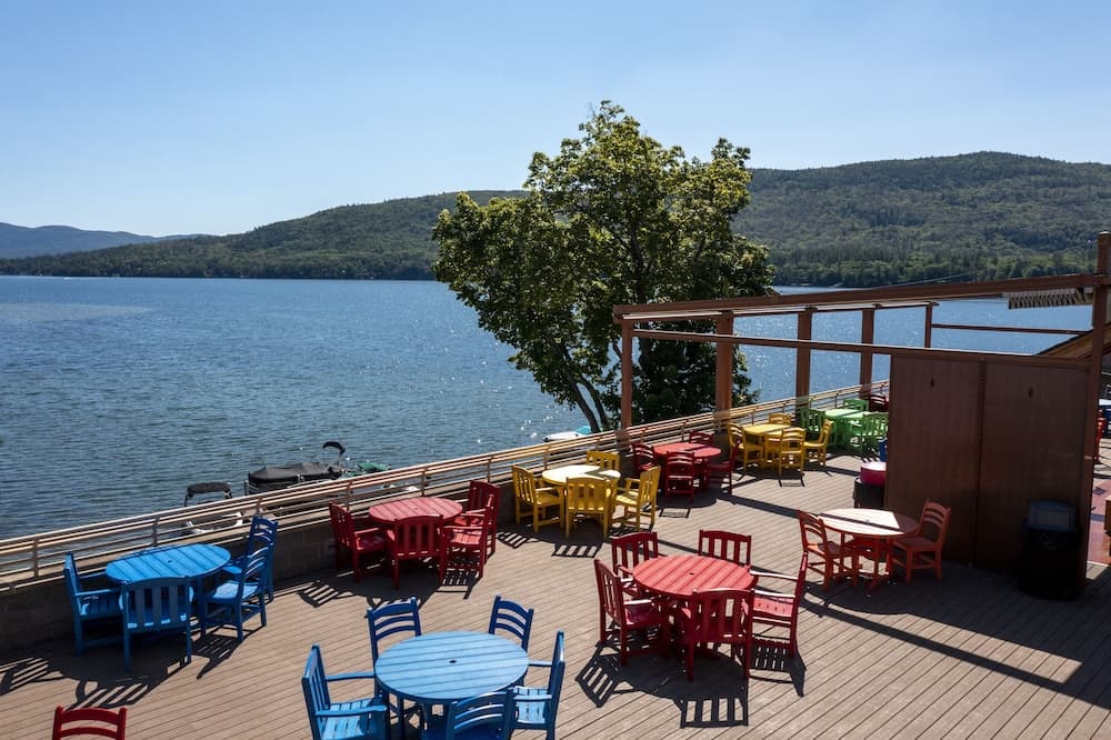 Surfside On The Lake