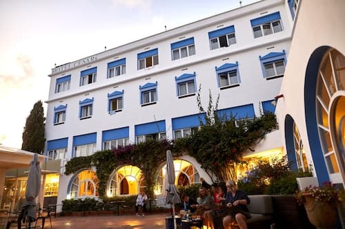Hotel César